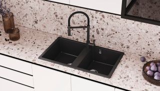 Смеситель для кухни Ulgran Classic U-024-308 с высоким гибким изливом чёрный